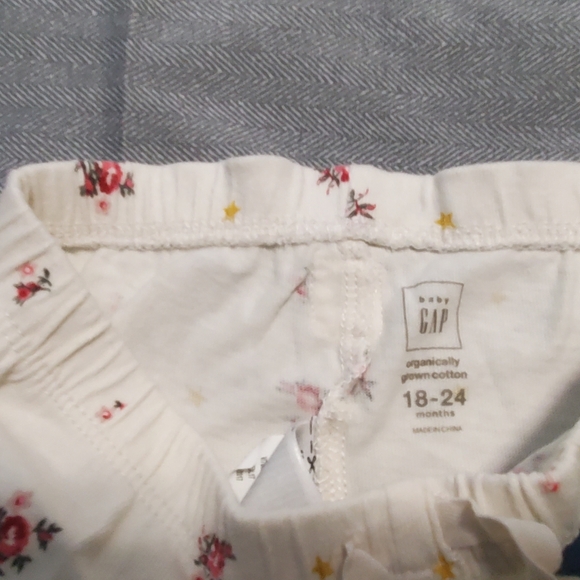 Gap Kids 3 Used Leggings. (Any 3 Girls Leggings In my Closet  For $10) - Picture 4 of 5